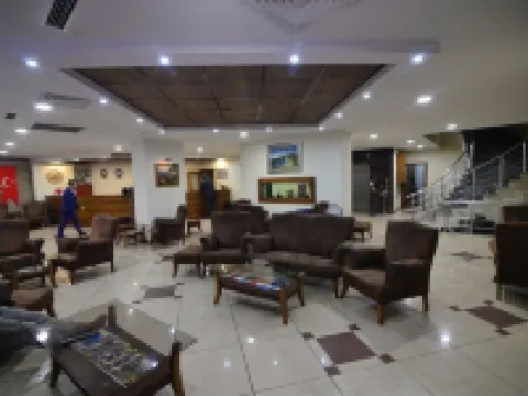 ヒゼル ホテル デュズジェのホテル