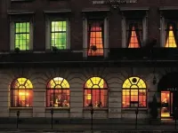 Wellesley Boutique Hotel Hotels near Plimmer Steps