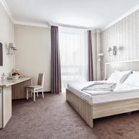 Отель AyKun Отели рядом с достопримечательностью «Мечеть Абу Наср аль-Фараби»