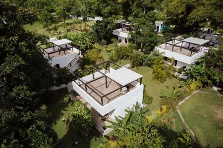 South Pacific Memories Отели рядом с достопримечательностью «Havannah Beach and Boat Club»