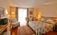 Hotel Tschurtschenthaler - Balkon
