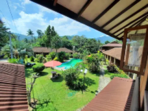 Hotel Besar Bulan Baru