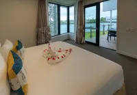 陶米西納島度假村 阿皮亞住宿飯店