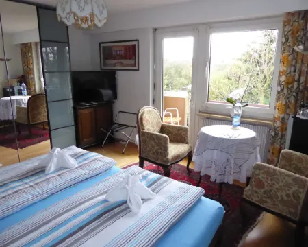 B&B Pappelweg - 2 Hotels in Muttenz