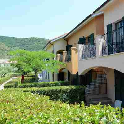 Castellaro Golf Resort Hotel Exterior