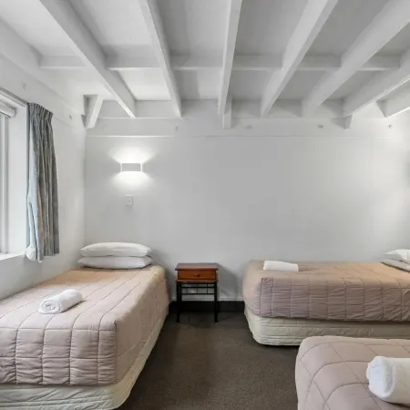 Camelot Motor Lodge