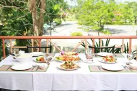 Goldenland Resort Hotel a Chok Chai