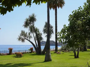Hotel Caparena