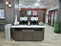 Hampton Inn Detroit/Dearborn - breakfast