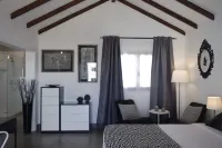 Magma Rooms Playa Honda Hotels in San Bartolome
