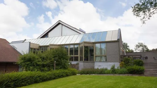 โรงแรม Flanders Lodge