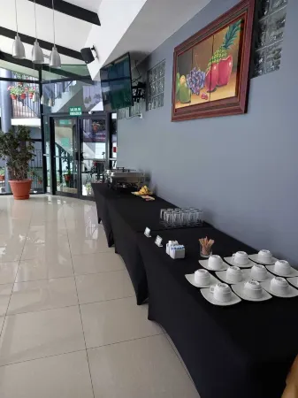 Lucky's Hotel y Casino