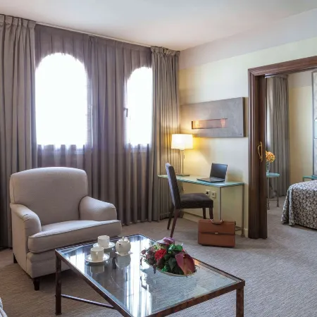 Hotel Macià Alfaros