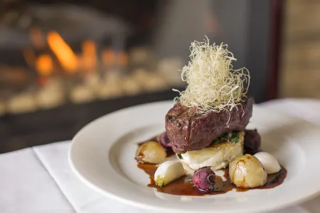 Alivio Tourist Park Canberra Отели рядом с достопримечательностью «Australian Academy of Science»