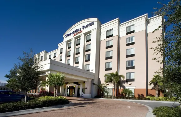 坦帕布蘭登萬豪SpringHill酒店