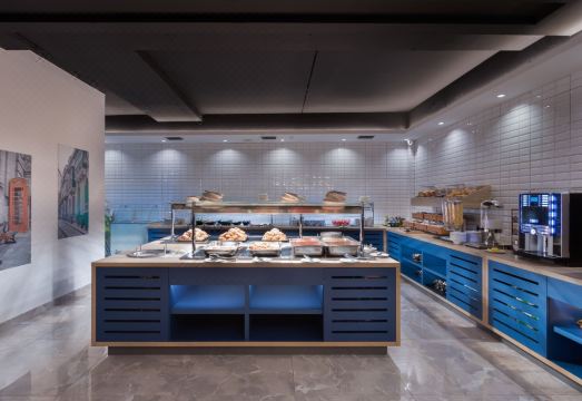 아주르 호텔 객실 내부