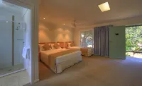 Paradise Hotel & Resort Hotels in Kingston