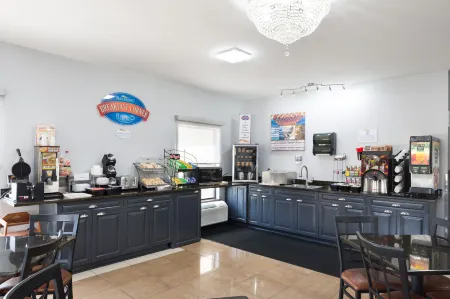 Baymont by Wyndham Morton Отели в г. Элм Гров Тауншип