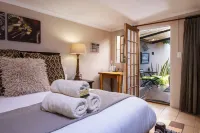 Ama Zulu Guesthouse & Safaris Hotels in Hluhluwe