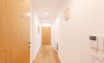 Roomspace Serviced Apartments - Swan House