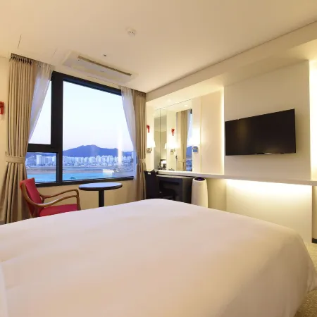 Geoje Artnouveau Suite Hotel