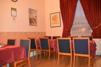 Bow Guest House - breakfast