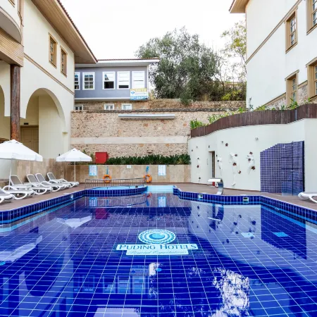 Puding Hotel