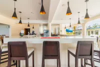 Travellers Beach Resort - Baarit