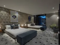 Hotel St.Thomas Hotels near Ex-Centris Cinema