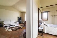 Cantagrillo Boutique Resort Hotels in San Baronto