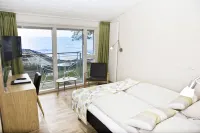 Strandhotel Klinten Aps Hotels in Harlev