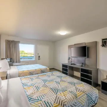 Motel 6 Commerce, GA