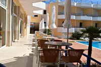 Adonis Hotel Hotels in Zaloggo