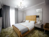 Royal Class Hotel Hotel in zona Iulius Mall