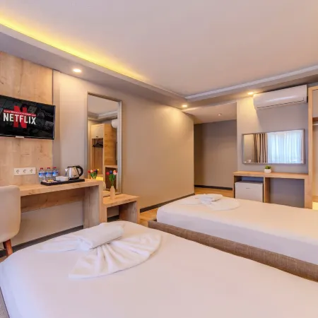 Evim Hotel ÇORLU Отели в г. Чорлу