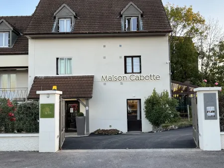 Maison Cabotte Отели в г. Савиньи-ле-Бон