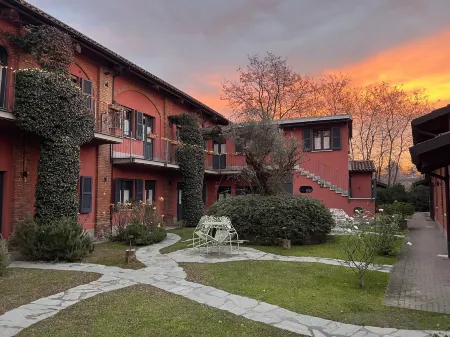 Le Serre Suites & Apartments