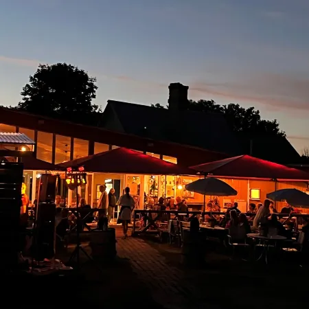 Hostel Ihre Gård