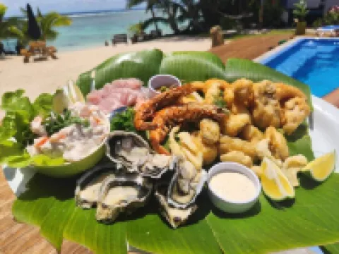 Aroa Beachside Resort Hotels in Arorangi