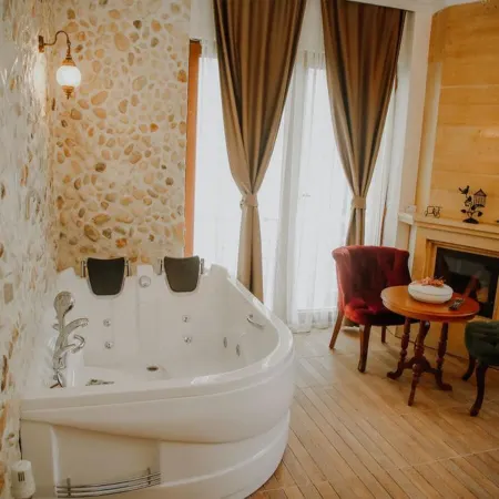 Sea House Hotel