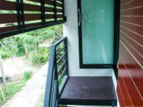 Banchomchan Hotels in Lan Saka