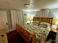 Rivers Edge Cabin, Swimming, Tubing, Fishing, Fire Pit, Grill, Wi-Fi, Relaxing! - Wifi
