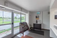 Motel 6 Overland Park, KS