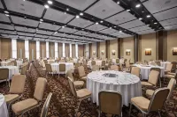 Holiday Inn Resort WARSAW - JOZEFOW by IHG - Airport Shuttle