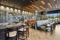 The Hotel at the University of Maryland - bars