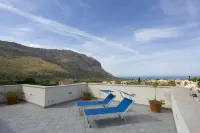 Rotte e Sentieri B&B Hotels in Castelluzzo