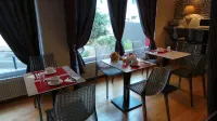 Hôtel le Cambronne Hotel a Reze
