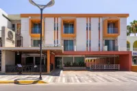Hotel Azteca Inn