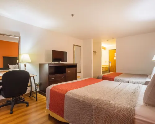Motel 6 Waterloo, IA - Crossroads Mall - Cedar Falls Hotels in Waterloo