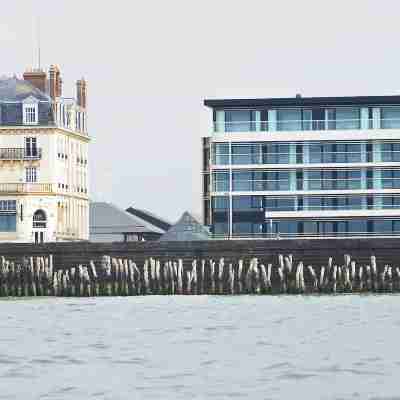 Oceania Saint Malo Hotel Exterior